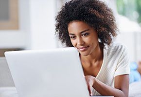 Femme au travail