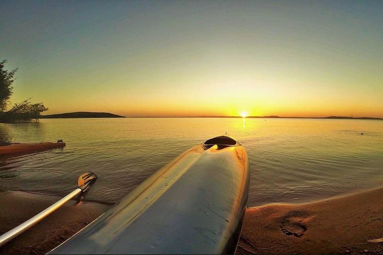 Coucher du soleil en Kayak en Grande-Terre